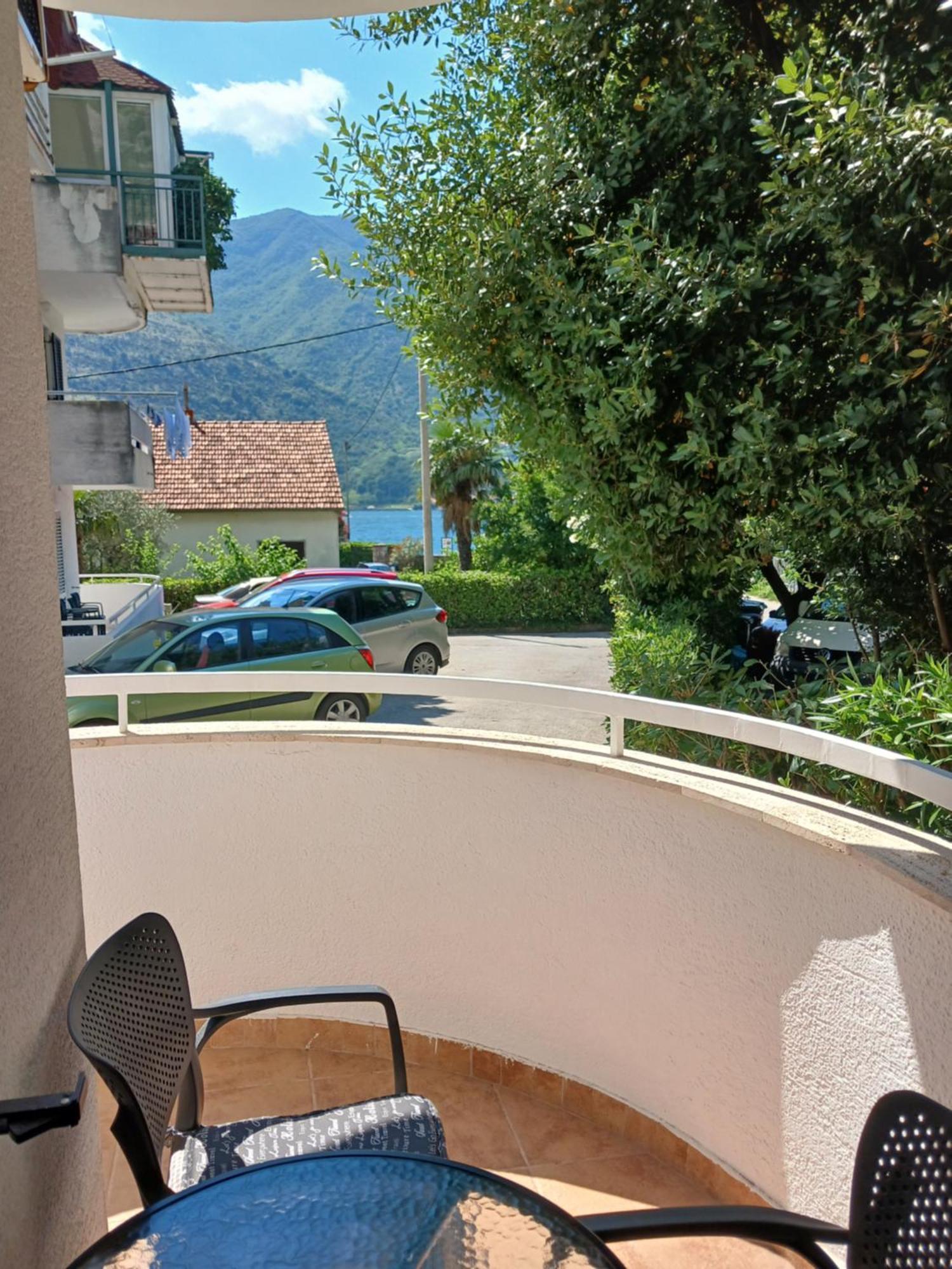 Apartments Tiha Noc Kotor Extérieur photo